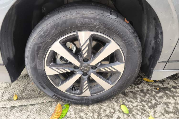 Used BYD e2 2023 Luxury Model Left Front Wheel Hub