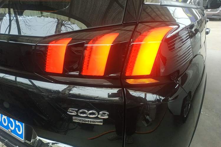 Used Peugeot 5008 2017 380THP 7-Seater Elite Edition Right Rear Taillight
