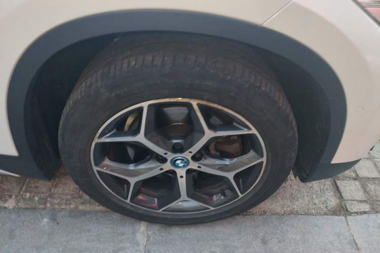 Used BMW X1 New Energy 2017 xDrive25Le Right Front Wheel Hub