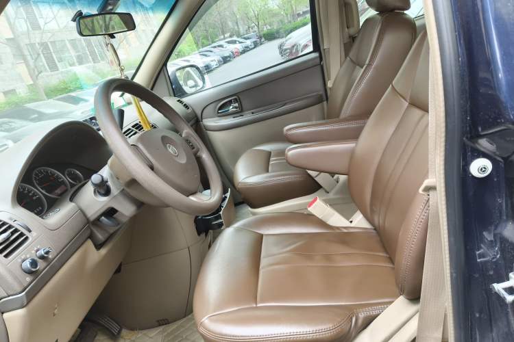 Used Buick GL8 2011 2.4L CT Comfort Edition