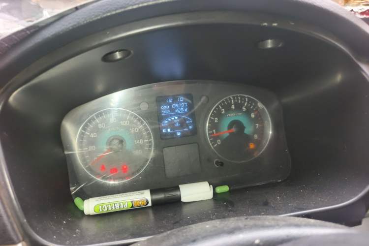 Used Jinbei New Hiace X30L 2016 1.5L Wealth Edition Van DLCG14 Odometer Close Up