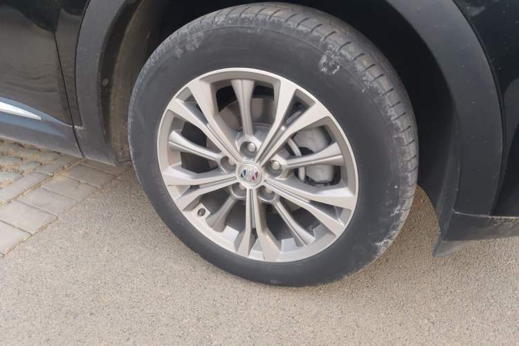 Used Buick Envision 2022 Encore Plus 652T Five-Seat Luxury Model
