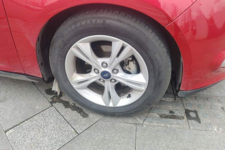 Used Ford Focus 2012 Hatchback 1.6L Automatic Fashion Edition
