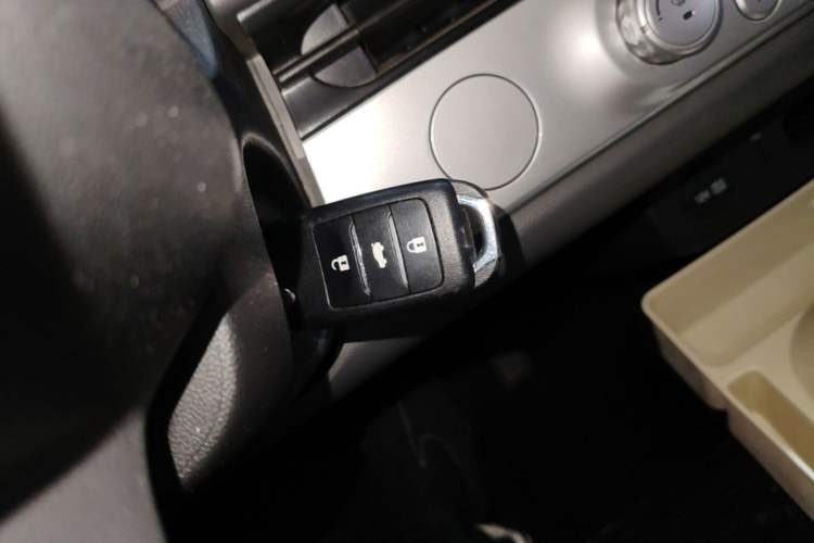 Used CHANGAN NEVO Lumin 2023 205km Xiangqin Version
