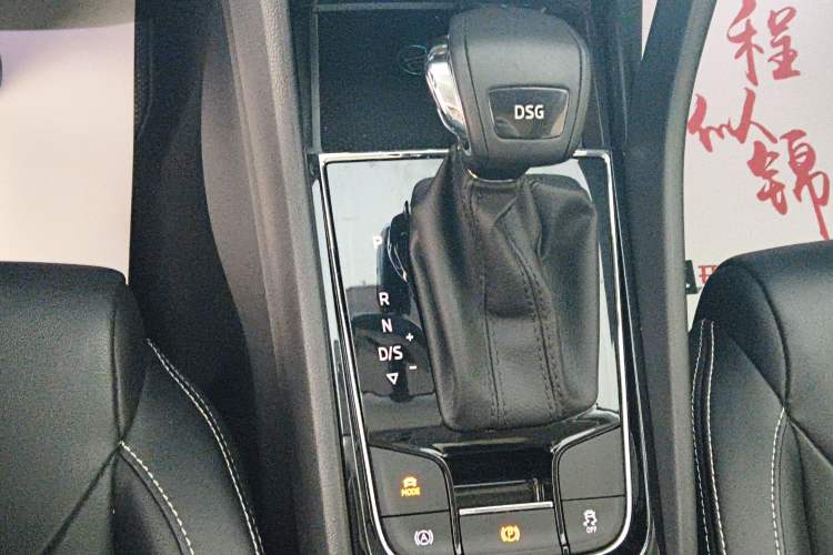 Used Skoda Kodiaq 2019 Facelifted TSI330 7-Seater Two-Wheel-Drive Luxury Enjoyment Edition China VI Standard