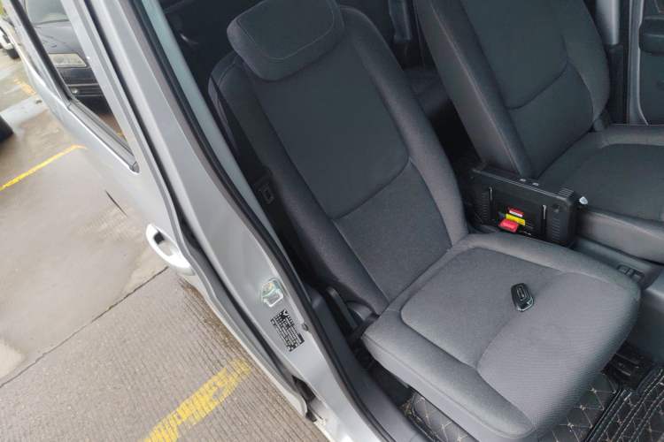 Used Wuling Zhiguang New Energy 2025 Comfort Model Right Front Seat