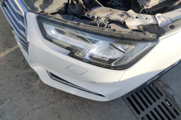 Used Audi A4L 2018 30th Anniversary Edition 40 TFSI Fashion Model
