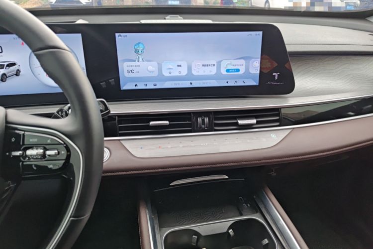 Used Chery Tiggo 8 PRO 2024 Champion Edition 390T Two-Wheel Drive Aoshi Version 5 Seats