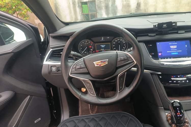 Used Cadillac XT5 2023 2.0T Two-Wheel-Drive Fashion Edition
