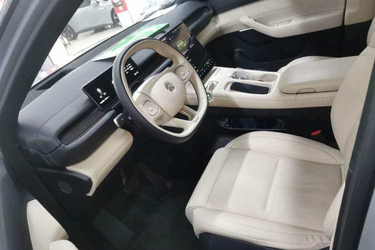 Used Nio ES6 2023 75 kWh
