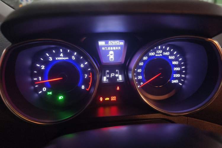 Used Hyundai Elantra (5th Generation / Langdong) 2015 1.6L Automatic Luxury Model Instrument Cluster