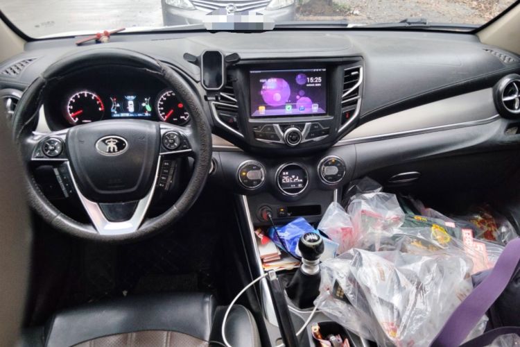 Used BYD Song 2016 GaiShi Edition 1.5TI Manual Elite Model