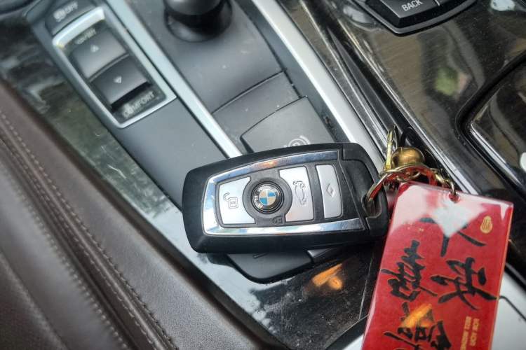 Used BMW 5 Series 2014 530Li Luxury Design Package