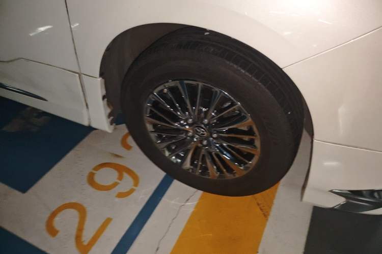 Used Toyota Alphard 2021 Dual-Engine 2.5L Luxury Edition
