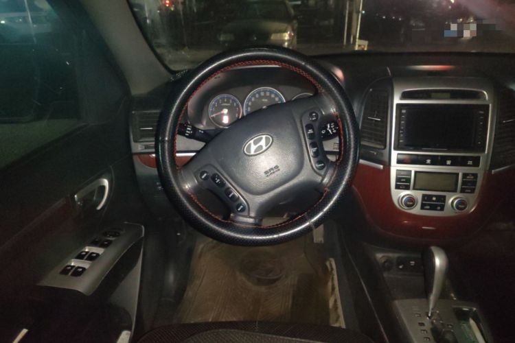 Used Hyundai Santa Fe Classic 2009 2.7 Luxury Version
