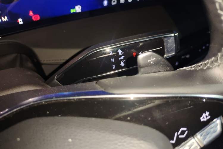 Used Cadillac CT6 2023 28T Luxury Version Gear Lever