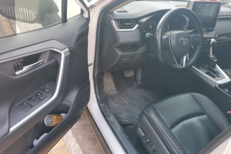 Used Toyota RAV4 2020 2.0L CVT Two-Wheel Drive Fashion PLUS Edition
