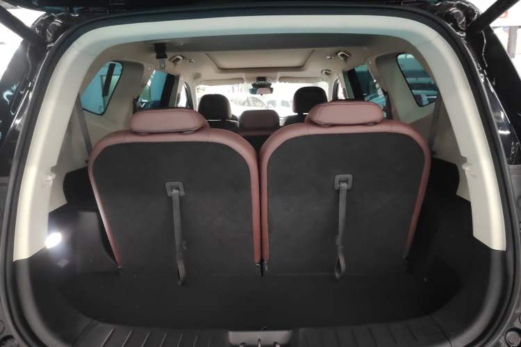 Used Geely Auto Haoyue 2022 1.8TD Automatic Prestige 7-Seater
