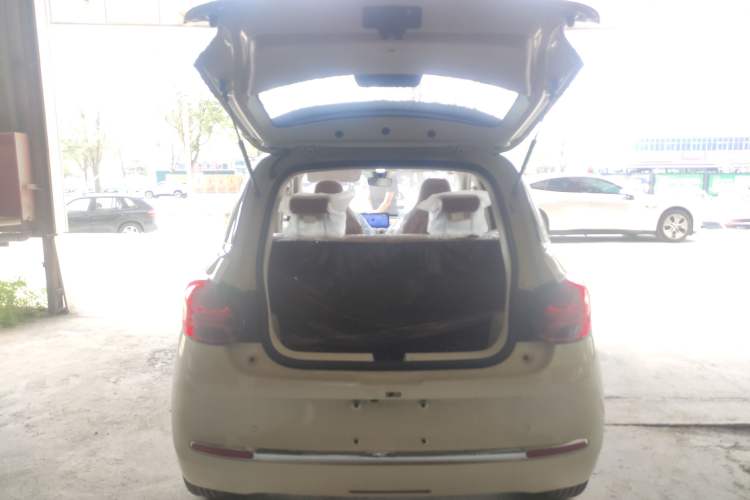 Used Wuling Bingo 2025 333 km Enjoyment Version Trunk
