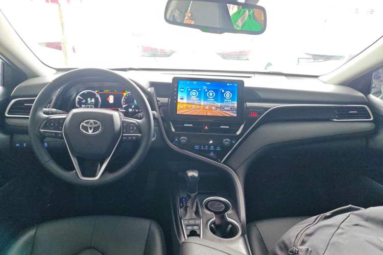 Used Toyota Camry 2021 Dual-Motor 2.5HG Luxury Edition Center Console