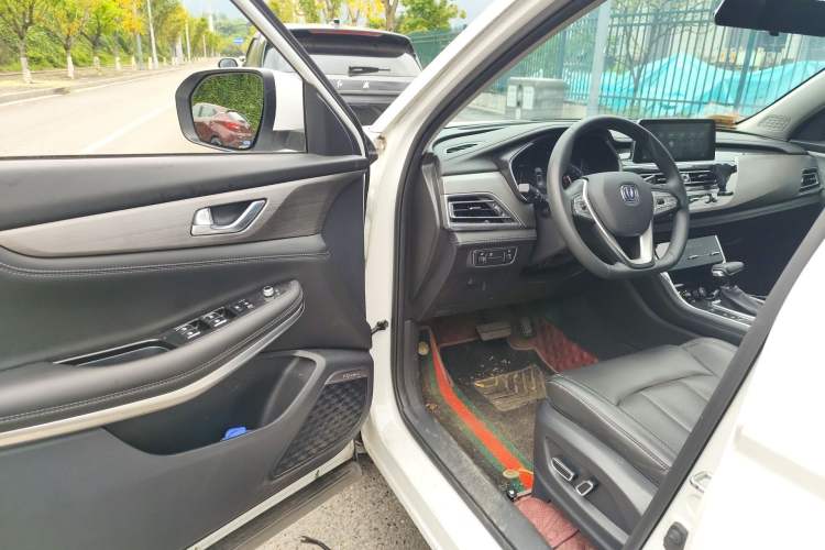 Used CHANGAN CS75 2019 280T DCT Million Edition China VI Standard Driver Seat