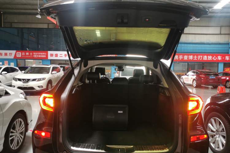 Used Honda Avancier 2017 370TURBO 2WD Luxury Edition Trunk