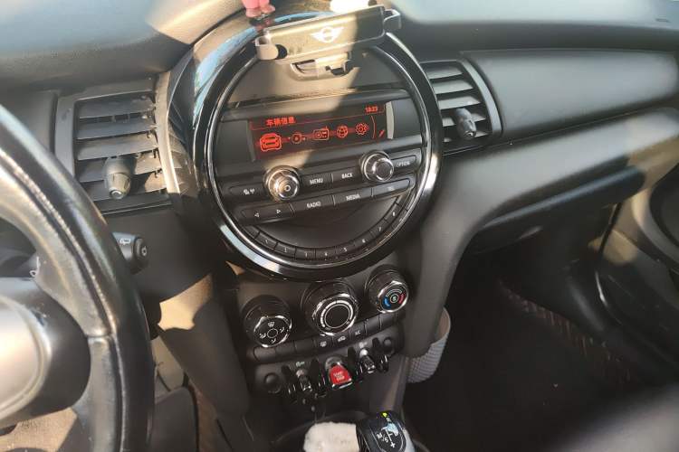 Used MINI 2014 1.2T ONE