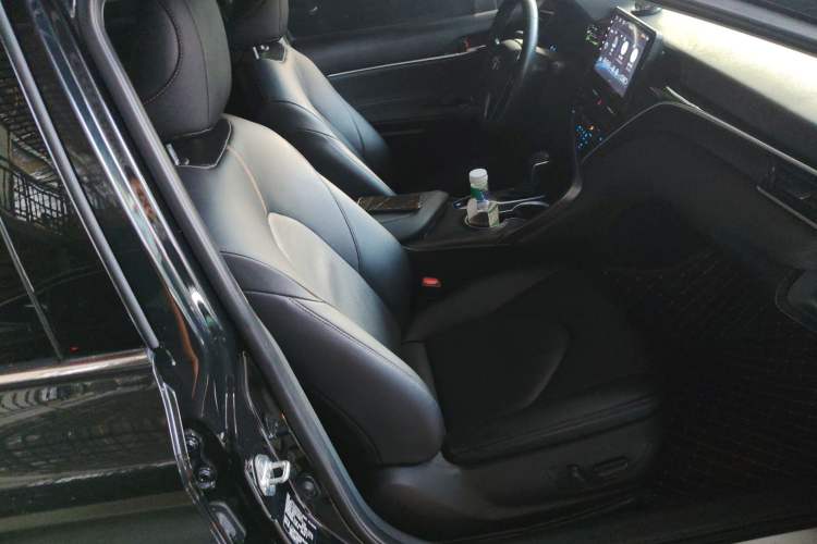 Used Toyota Camry 2021 Dual-Motor 2.5HG Luxury Edition Right Front Seat