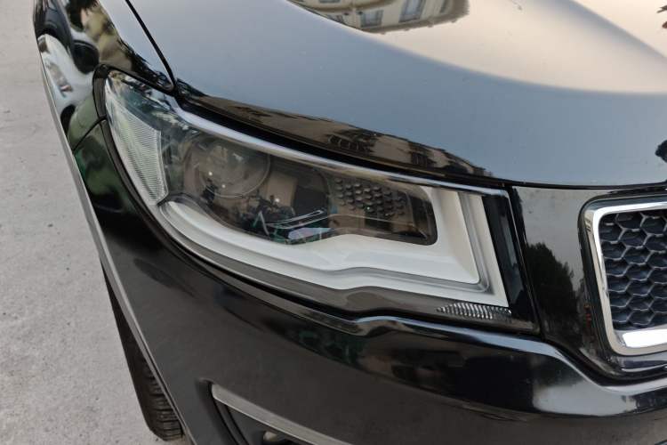 Used Jeep Compass 2017 200T Automatic Family Edition
