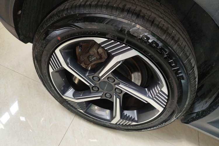 Used Lynk & Co 06 EM-P 2022 PHEV 84 km Range Pro Version