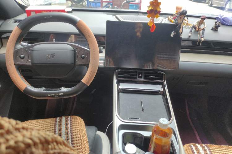 Used JETOUR Shanhai L6 2024 1.5TD DHT PRO