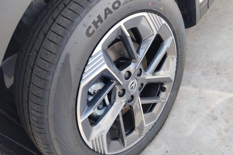 Used CHANGAN CS75 PLUS 2025 Model, 4th Generation 1.5T New Blue Whale Smart Excellence Version