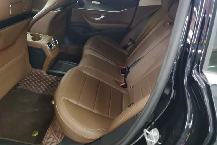 Used Mercedes-Benz E-Class 2018 Facelift E 200 L Sport 4MATIC