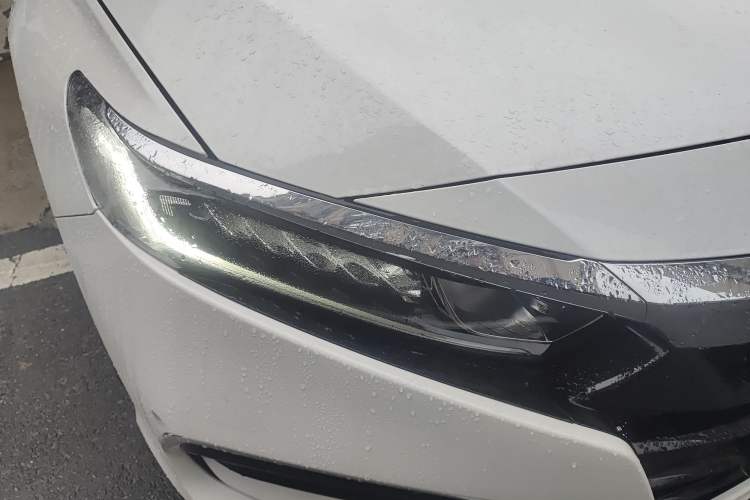 Used Honda Accord 2018 260TURBO Elite Edition China V Exterior 6