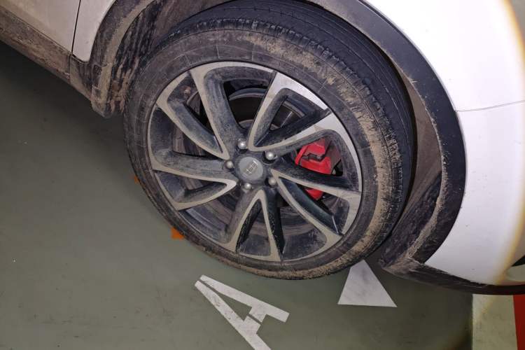 Used Geely Auto Emgrand GS 2018 Lingchao Edition 1.4T Automatic ZhenShang Smart Connectivity Model Right Front Wheel Hub