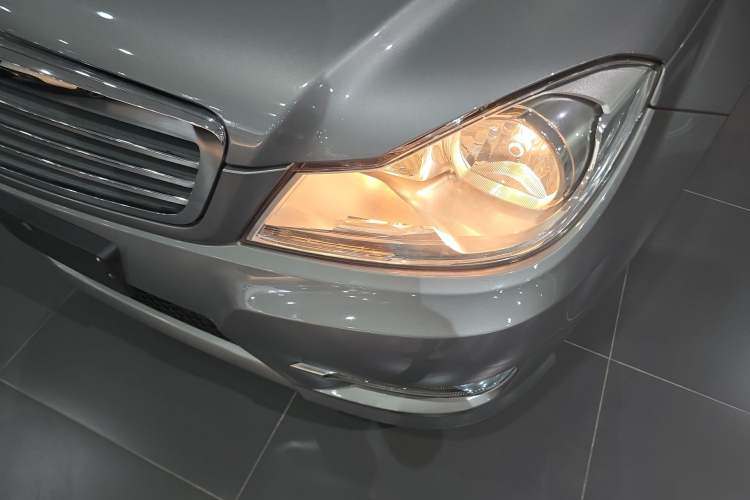 Used Mercedes-Benz C-Class 2013 C 180 Classic Grand Edition
