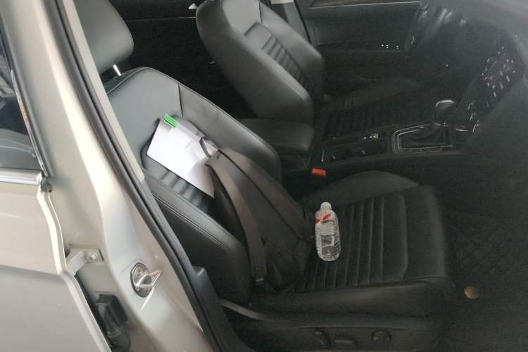 Used Volkswagen Magotan 2019 330TSI DSG Luxury Version China VI Standard
