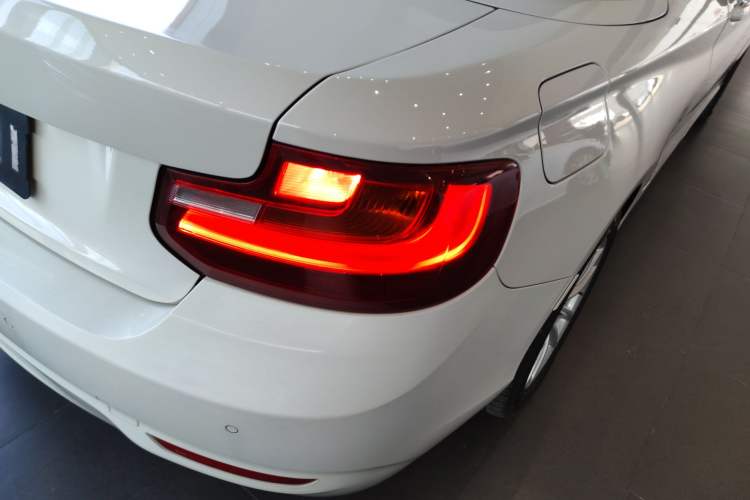 Used BMW 2 Series 2015 218i Convertible Coupe
