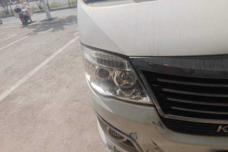 Used King Long Golden Way 2015 2.0L Value-Packed Practical Version 4G21B Right Front Headlight