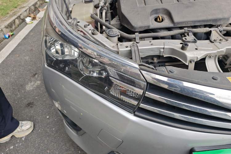 Used Toyota Corolla 2014 1.6L CVT GL-i Leather Edition Right Front Headlight