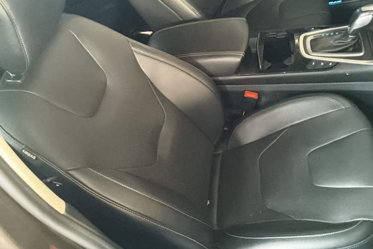 Used Ford Edge 2016 EcoBoost 245 Four-Wheel Drive Titanium 7-Seater