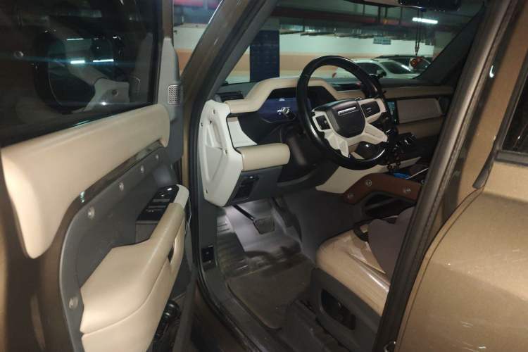 Used Land Rover Defender 2020 110 P400 HSE
