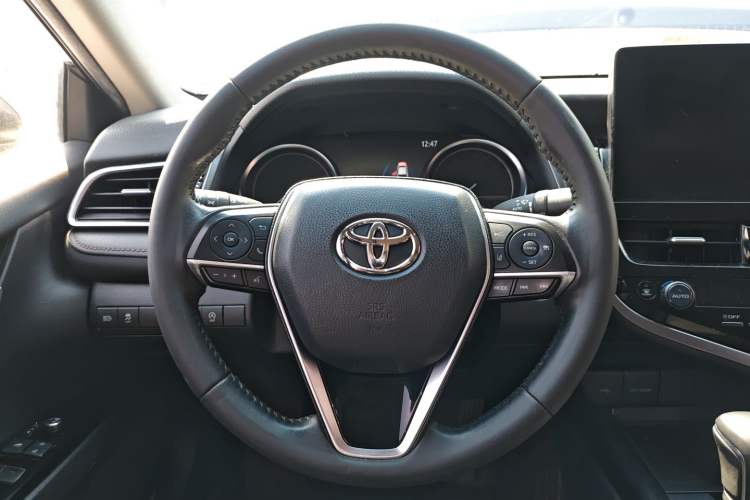 Used Toyota Camry 2021 2.0G Luxury Edition