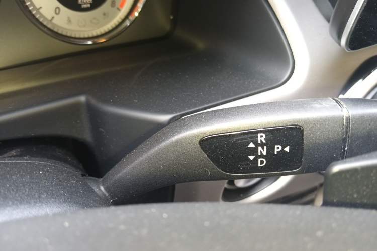 Used Mercedes-Benz GLK-Class 2015 GLK 300 4MATIC Fashion Edition Ultimate Version Gear Lever