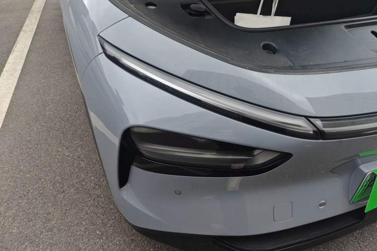 Used XPeng G7 2025 Model—702 Ultra Long Range Right Front Headlight