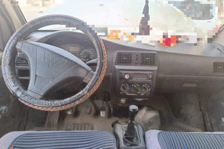 Used Wuling Rongguang 2011 1.2L Base Version
