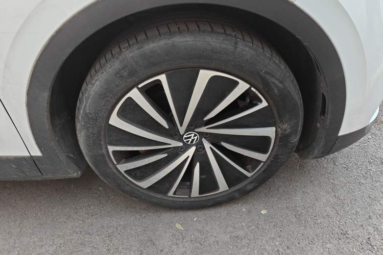 Used Volkswagen ID.4 X 2023 Upgraded Model Pure Long-Range Version Right Front Wheel Hub