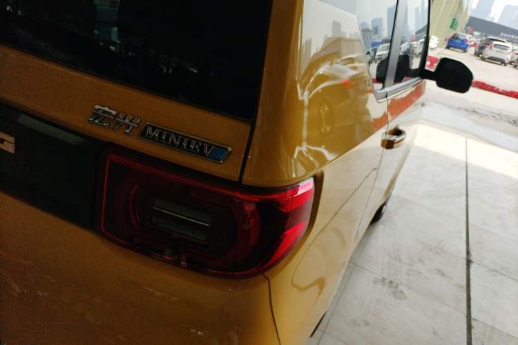 Used Wuling Hongguang MINIEV 2022 Macaron Fashion Model Lithium Iron Phosphate