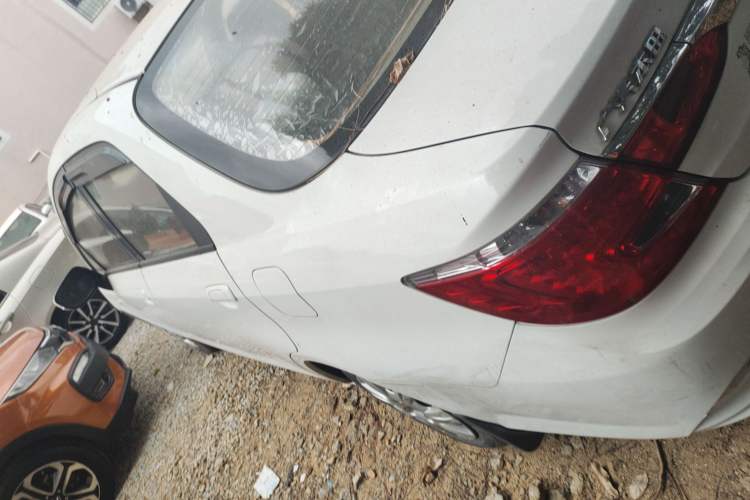 Used Everus S1 2014 1.3L Manual Comfort Edition
