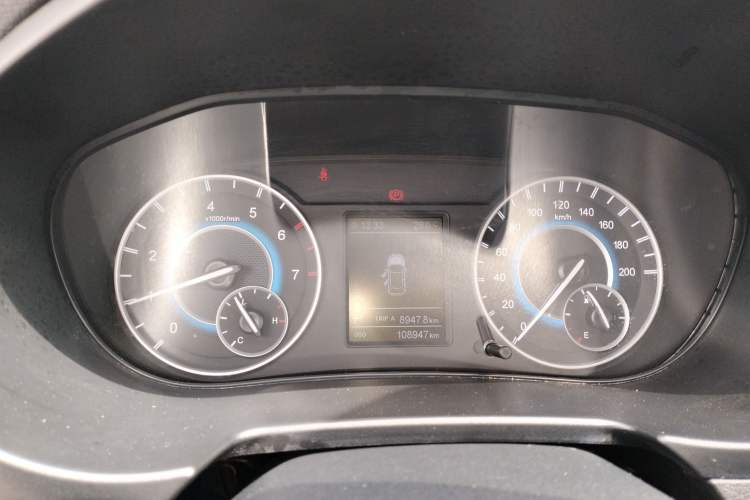 Used Dongfeng Fengon S560 2018 1.8L CVT Elite Model 7 Seats